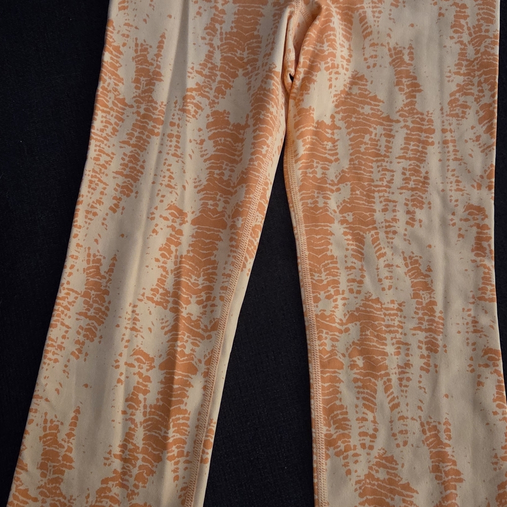 Womens UA Studio Orange and Cream Patterned Leggings